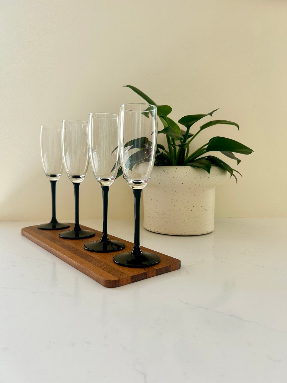 4 retro champagneflutes Luminarc Domino zwart steel 190 ml, Ophalen of Verzenden, Zo goed als nieuw, Overige typen