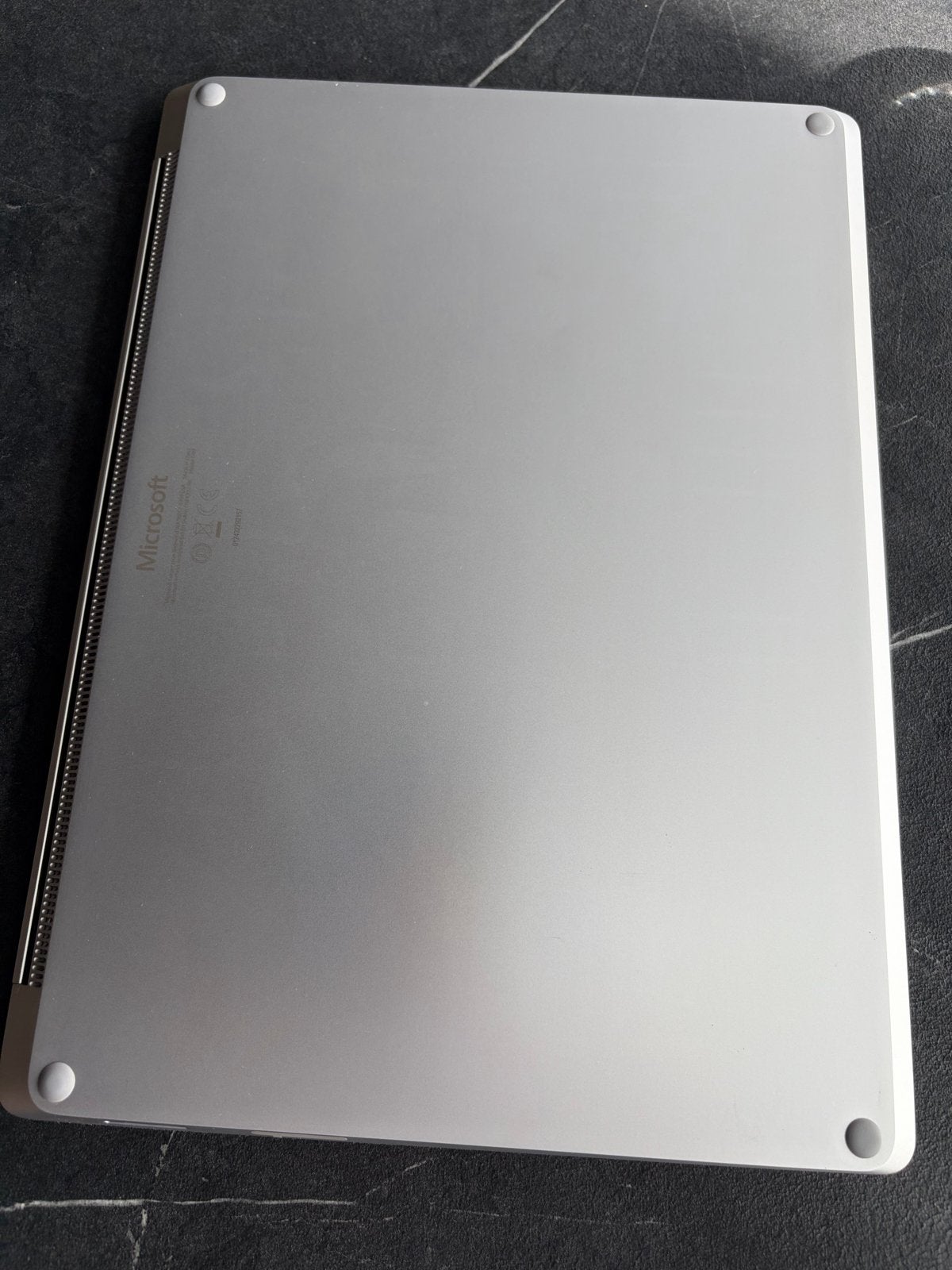 Foto 4 van Microsoft Surface Laptop 2 - i5-8350U, 8GB RAM, 256GB SSD