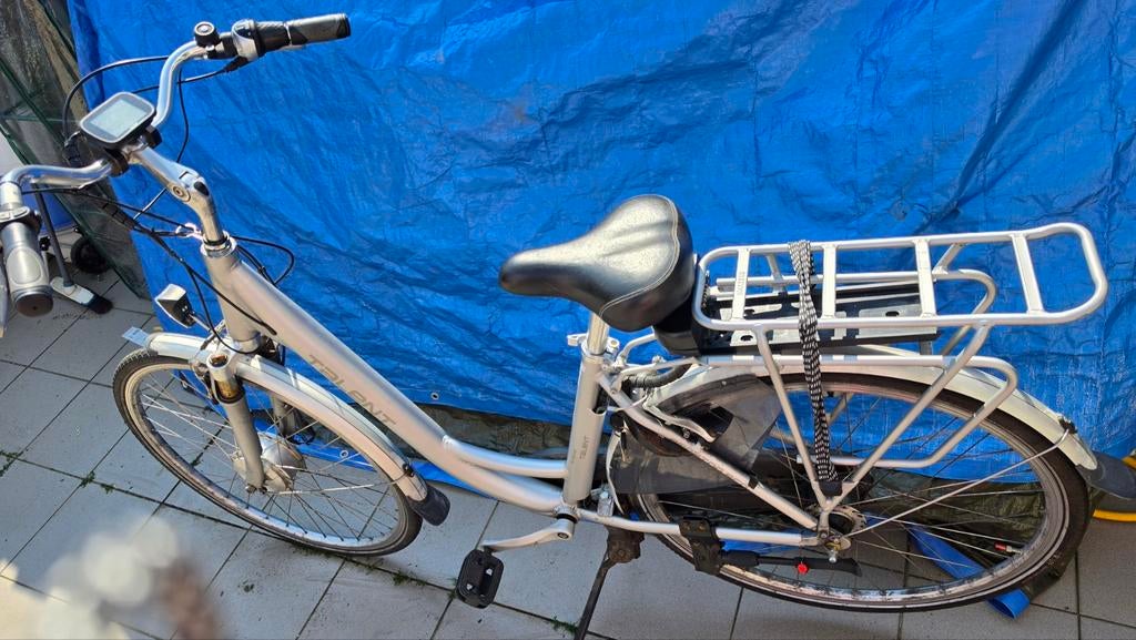 28 inch fiets - gratis [DEFECT], Fietsen en Brommers, Ophalen of Verzenden, Gebruikt, 20 inch of meer