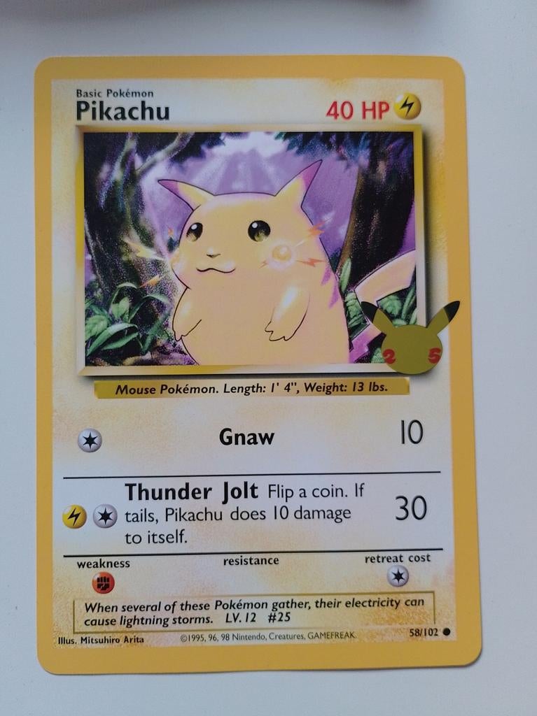 Grote Pokémon pikachu 25 jaar kaart, Ophalen