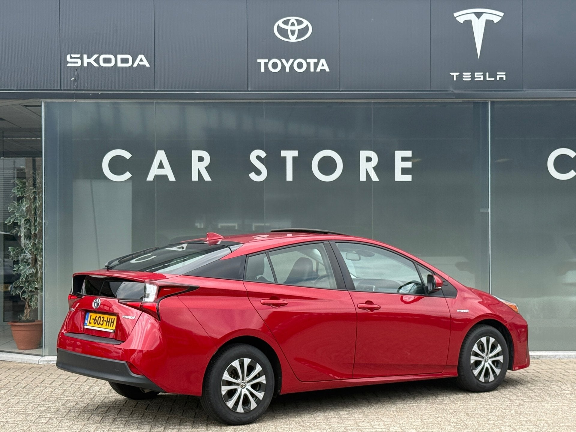 Toyota Prius 1.8 Executive Pano|Leder|JBL|HuD|Dealer Onderho, Auto's, Toyota, Dealer onderhouden, Bedrijf, Hybride Elektrisch/Benzine
