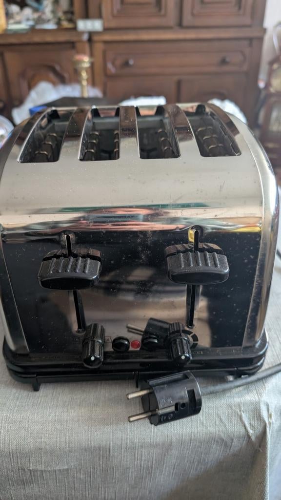 Russell Hobbs Tosti IJzer - 4 Sleuven, Witgoed en Apparatuur, Broodroosters, Ophalen of Verzenden