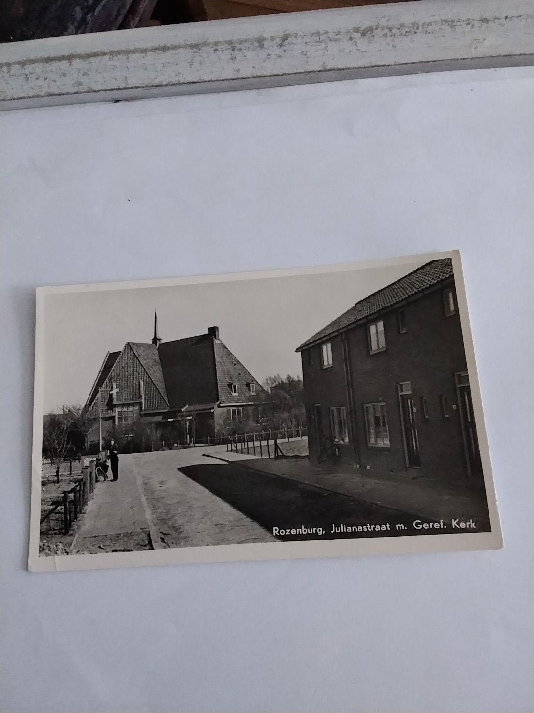 Oude Ansichtkaart Rozenburg Julianastraat Geref. Kerk, Ophalen of Verzenden