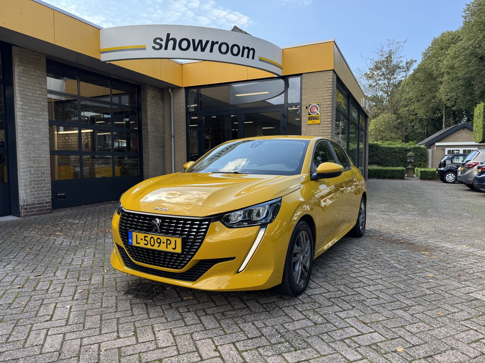 Peugeot 208 1.2 PureTech 100PK Active Pack Airco Navi Carpla, Auto's, Voorwielaandrijving, 101 pk, Gebruikt, Euro 6