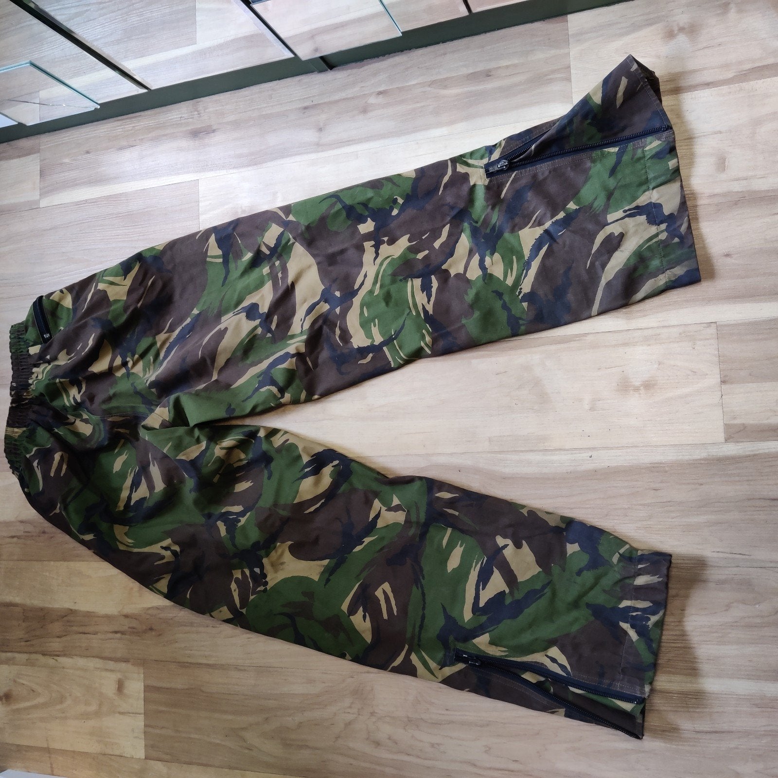 Camo broek, legerprint, maat M, Ophalen of Verzenden