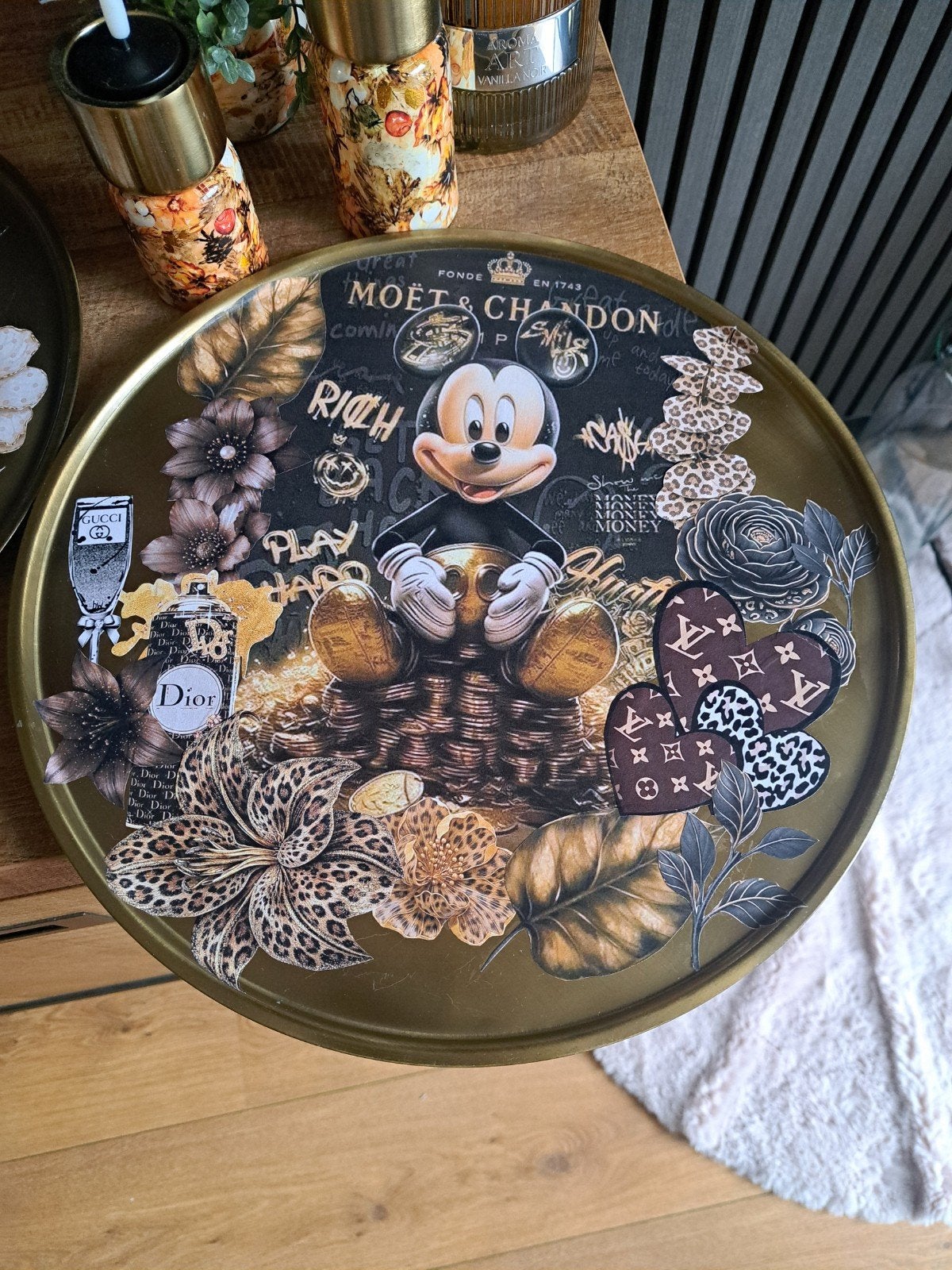 Decoratieve dienblad met Mickey Mouse en luxe merken, Meerkleurig, Ophalen of Verzenden, Zo goed als nieuw, Metaal