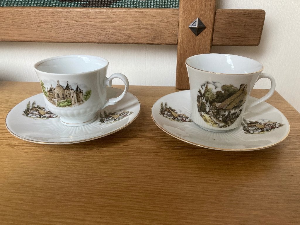 2 vintage porseleinen kop en schotels van Spenzo, Ophalen of Verzenden