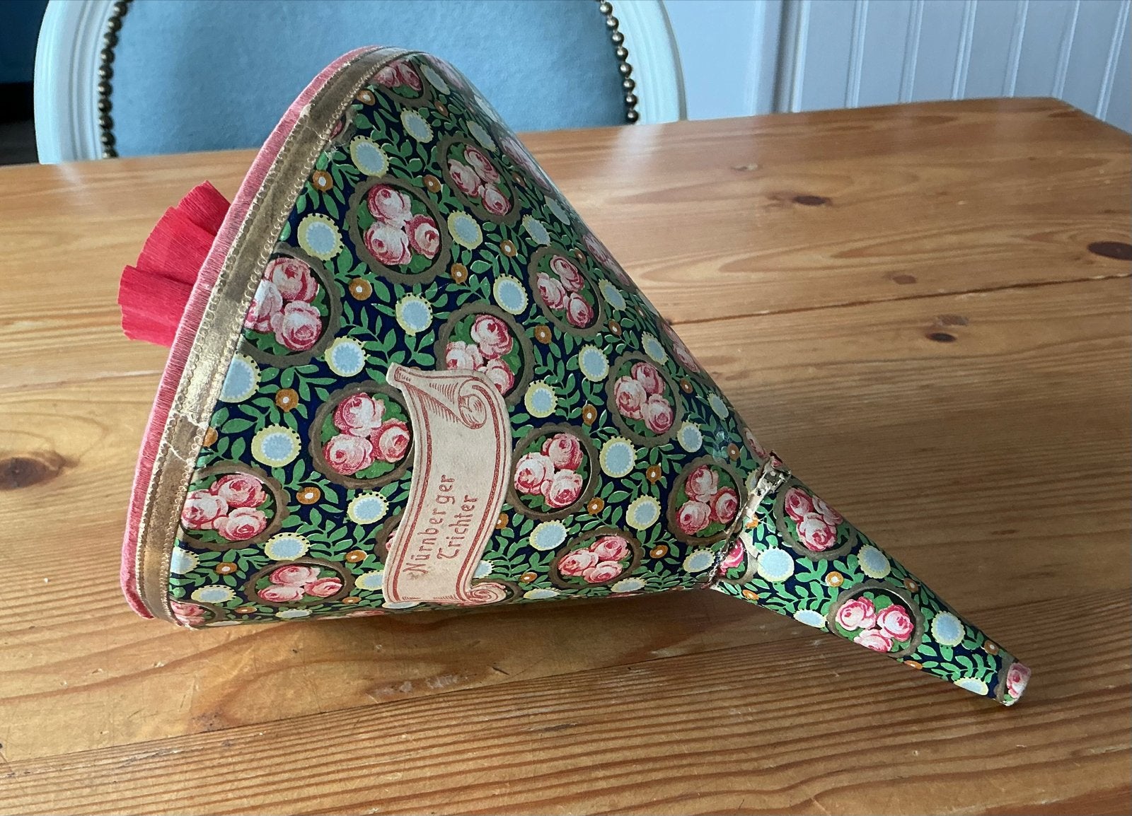 Vintage Duitse Zuckertüte - Candy container- Rozenpatroon, Verzenden