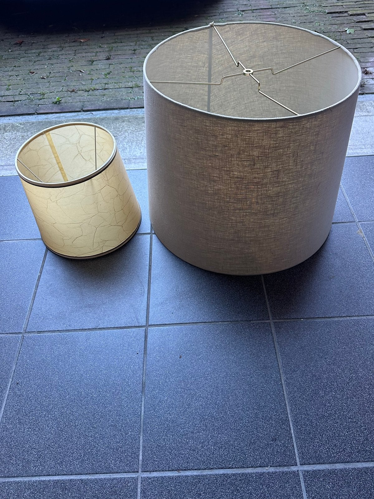 Set van 2 lampenkappen: beige en gebroken wit, Ophalen, Gebruikt, Rond, Textiel