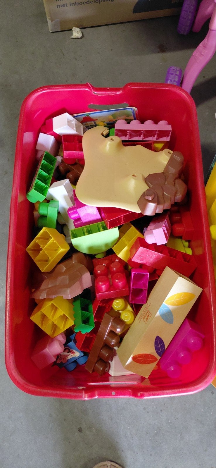 Bak vol Mega Bloks bouwstenen, Ophalen of Verzenden