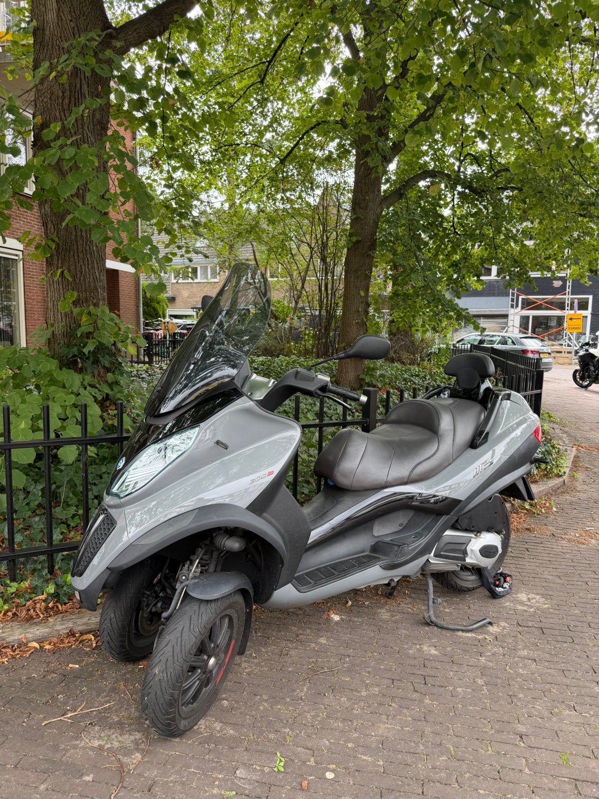 Piaggio MP3 300ie spprtLT, Particulier, Scooter