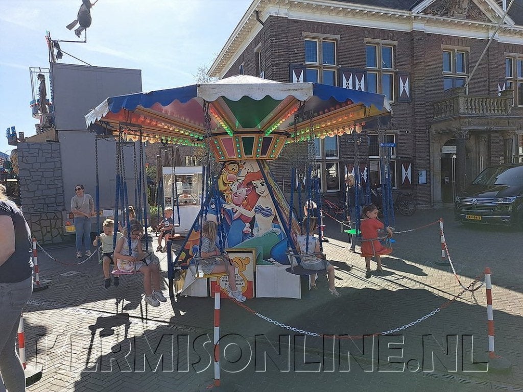 Kinderzweefmolen te huur., Ophalen of Verzenden, Nieuw, Overige