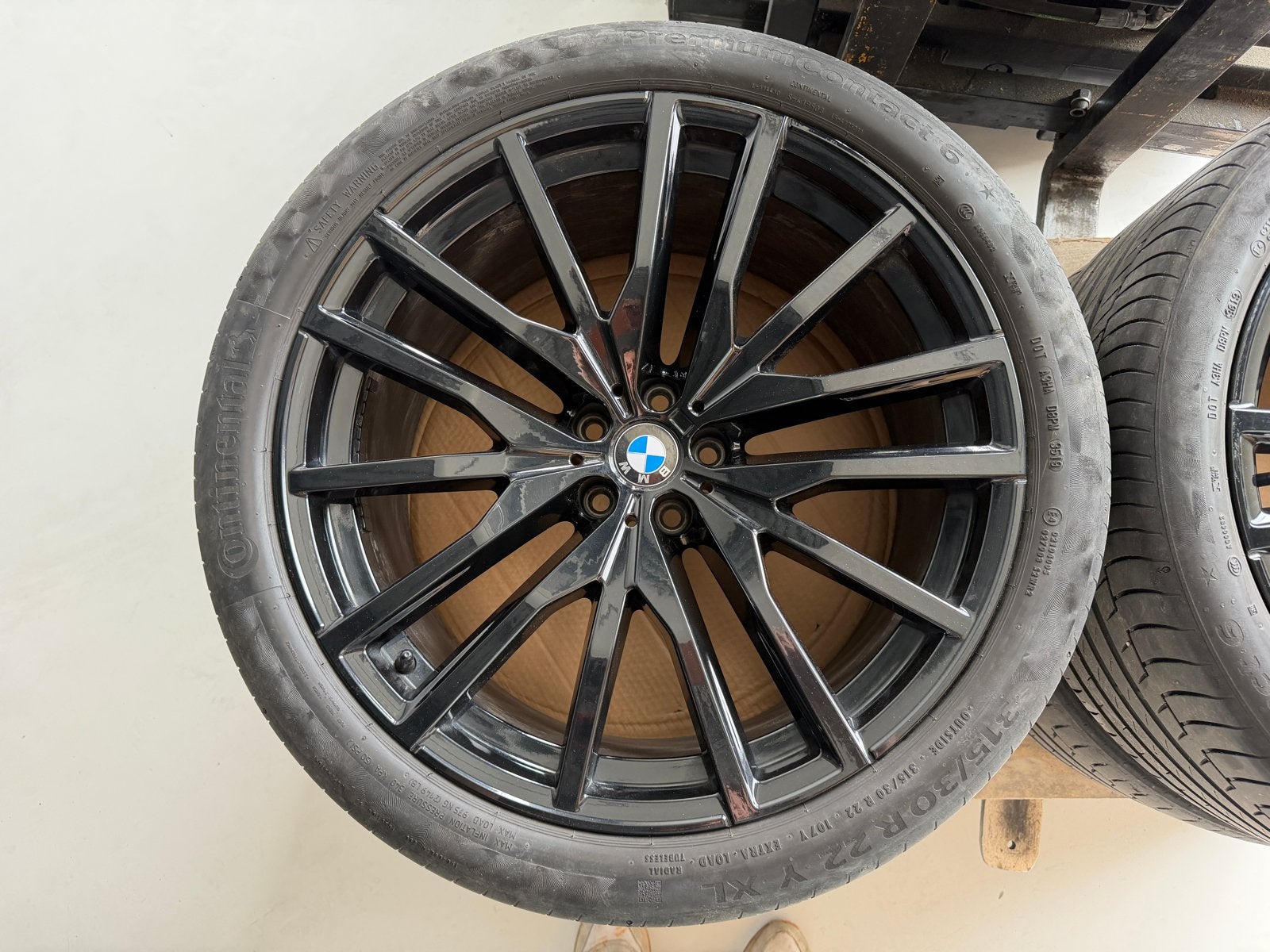 Originele BMW X5 G05 / X6 G06 22 inch 742M velgen TPMS, Auto-onderdelen, Banden en Velgen, Gebruikt, Banden en Velgen, Personenwagen