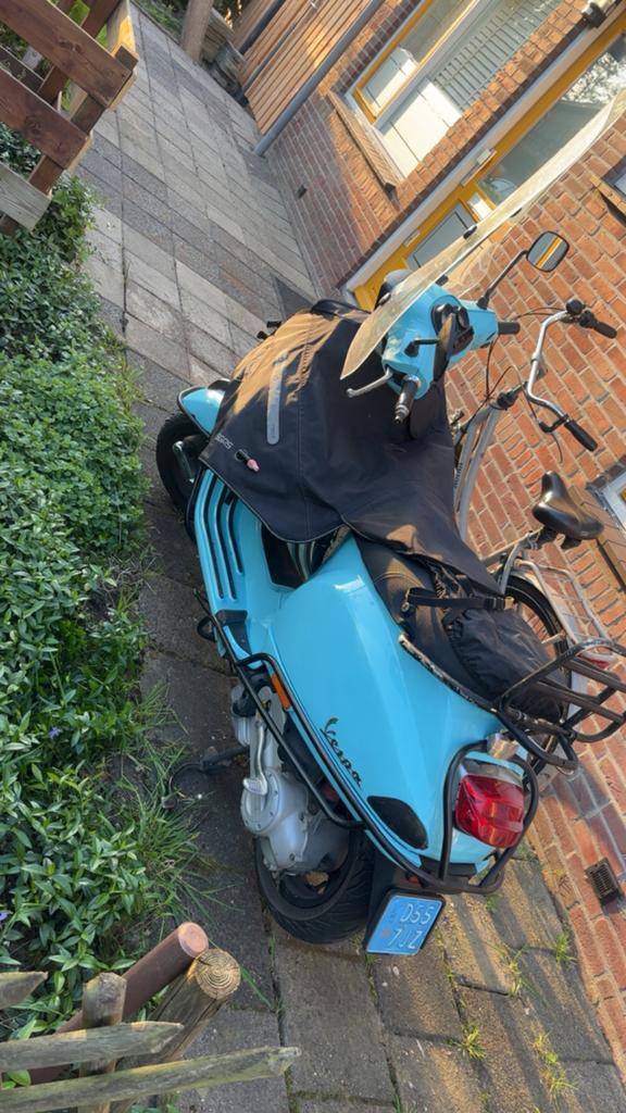 Vespa lx, Ophalen, Zo goed als nieuw, Benzine, Vespa LX