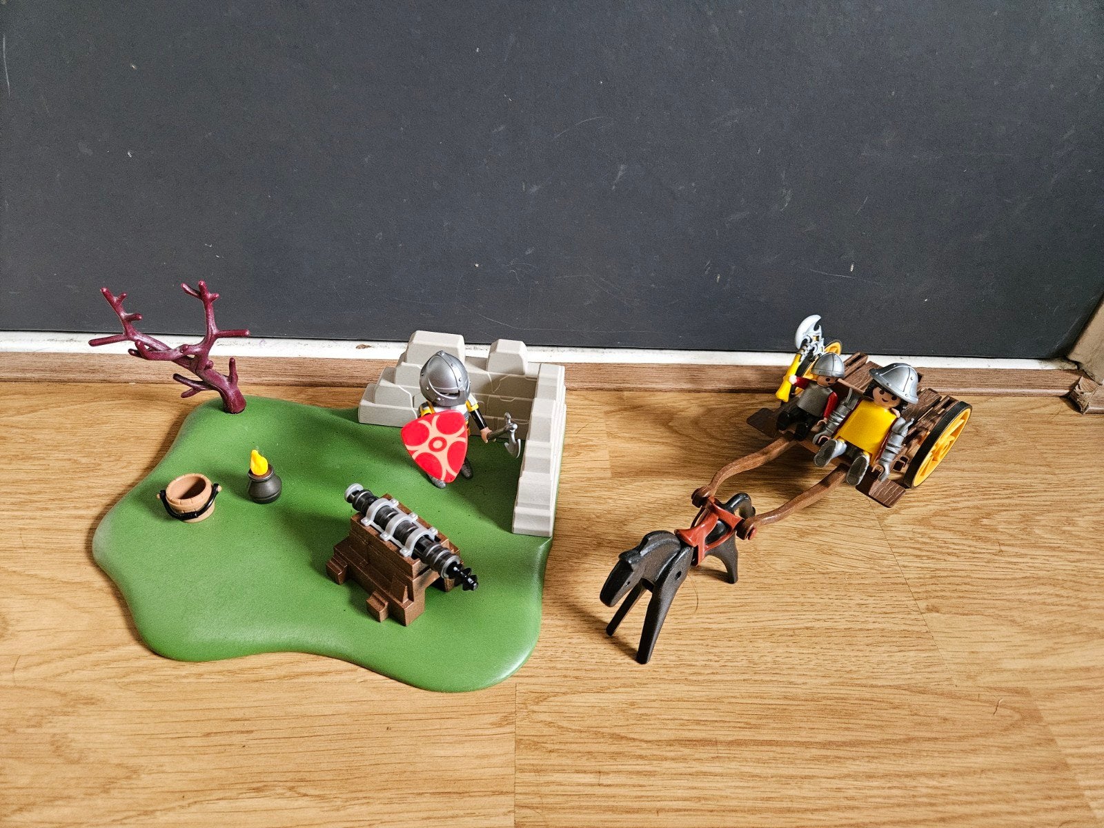 Playmobil ridders met paard wagen en kanon, Ophalen of Verzenden, Gebruikt, Complete set