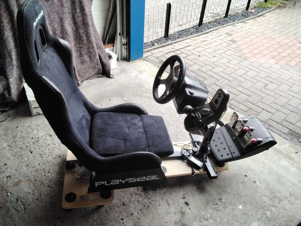 race stuur met stoel, Ophalen, Zo goed als nieuw, Playseat of Racestoel, PlayStation 1