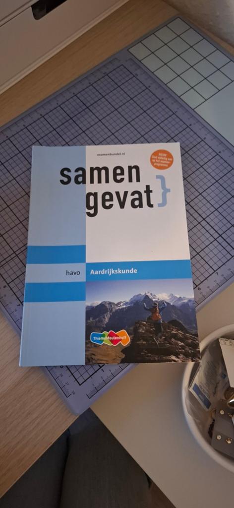 Samengevat HAVO Biologie;Aardrijkskunde;WiskundeA;Scheikunde, Overige vakken, Ophalen of Verzenden, Zo goed als nieuw, HAVO