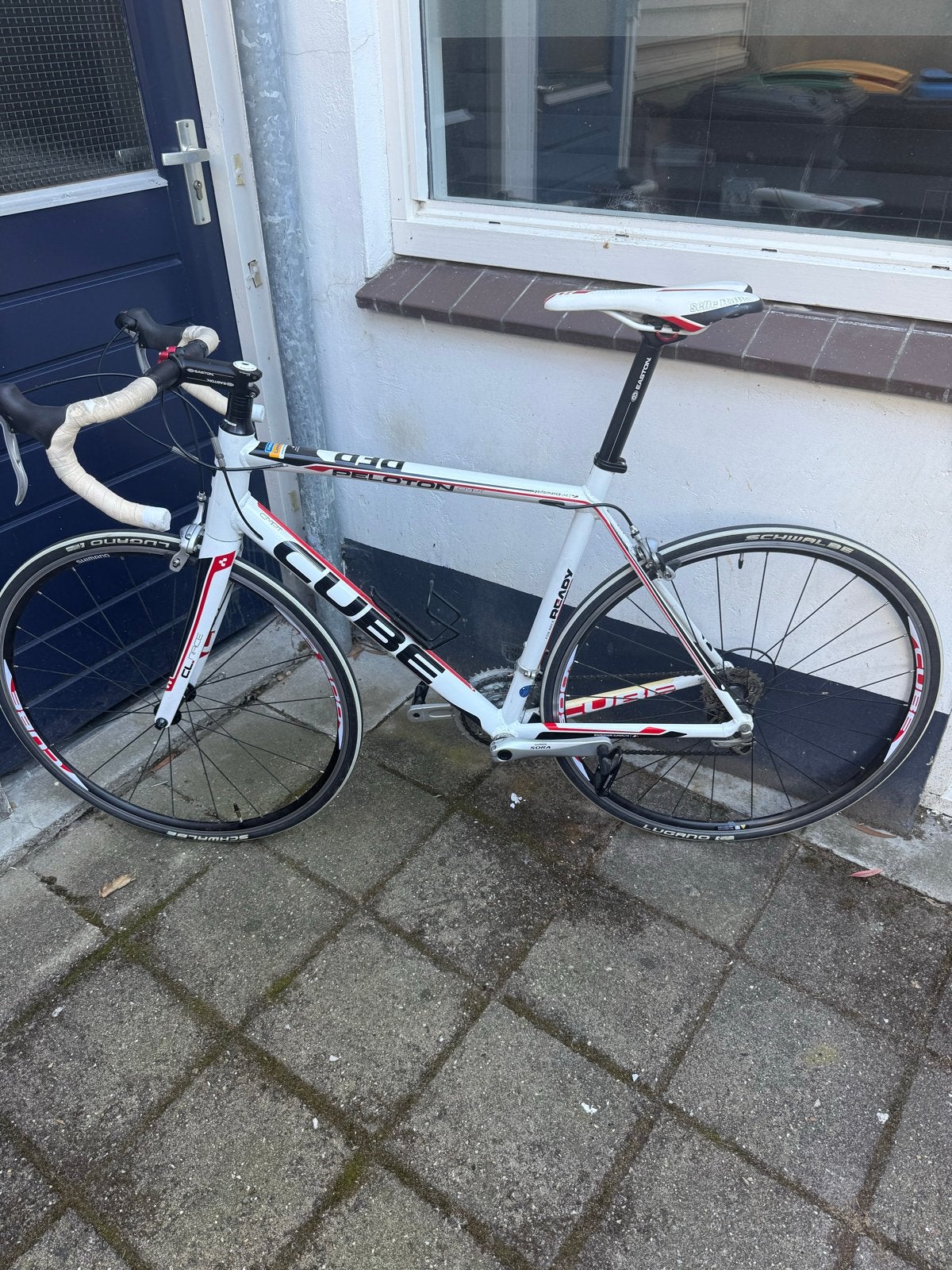 Cube Peloton Racefiets - Wit/Rood/Zwart, Fietsen en Brommers, Fietsen | Racefietsen, 28 inch, Gebruikt, Aluminium, Meer dan 20 versnellingen