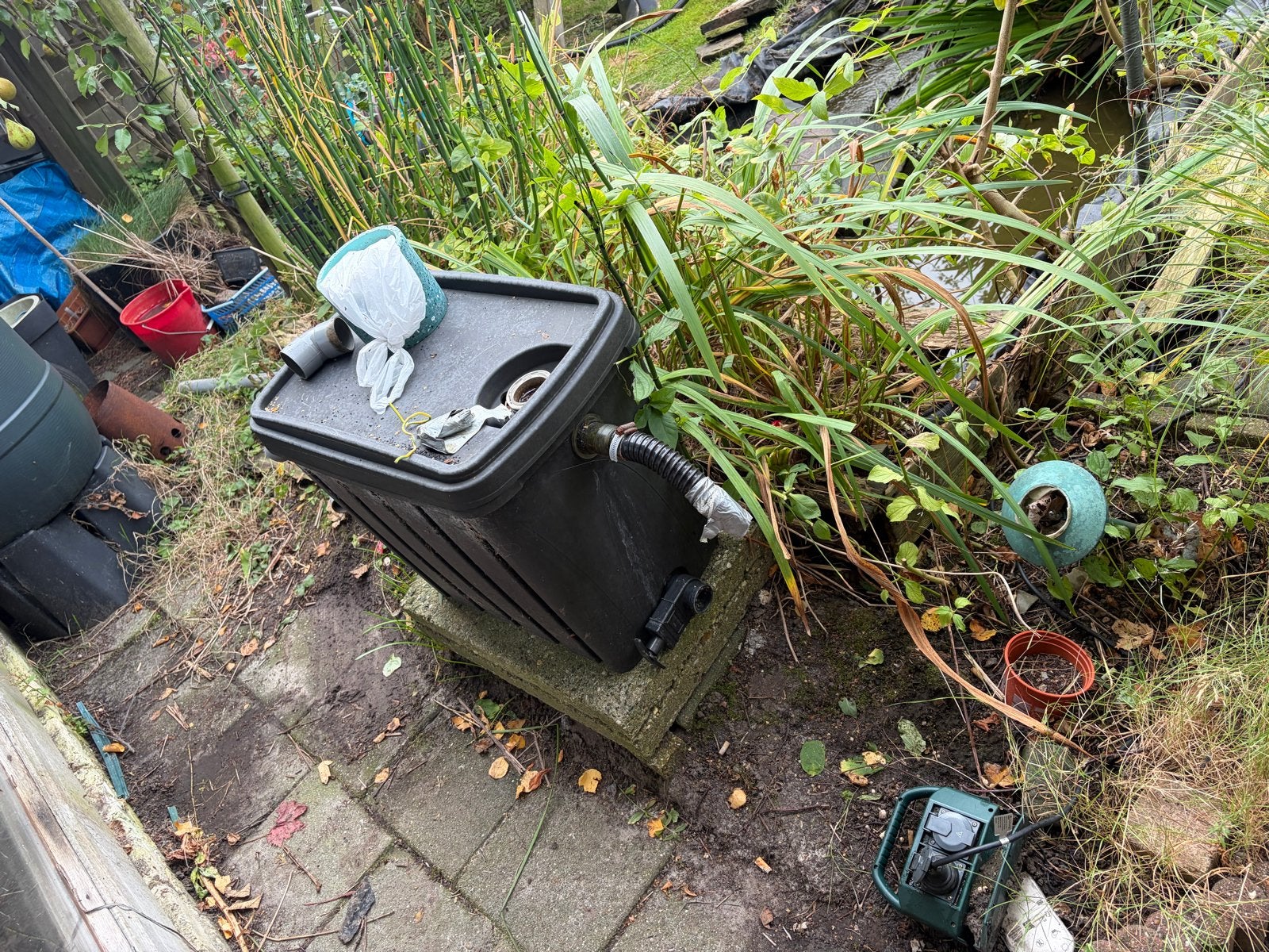 Vijverpomp Ponntec met filterbak (UV-lamp mogelijk), Ophalen, Gebruikt, Vijverfilter
