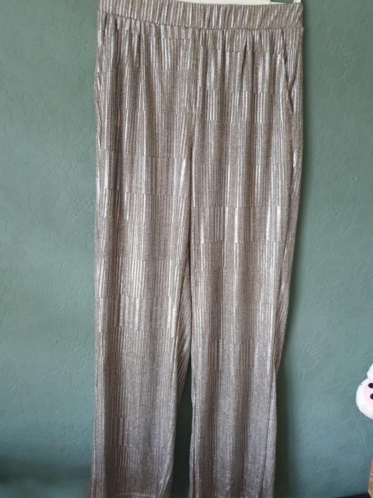 Dames broek, Kleding | Dames, Broeken en Pantalons, Maat 42/44 (L), Ophalen of Verzenden, Zo goed als nieuw, Lang