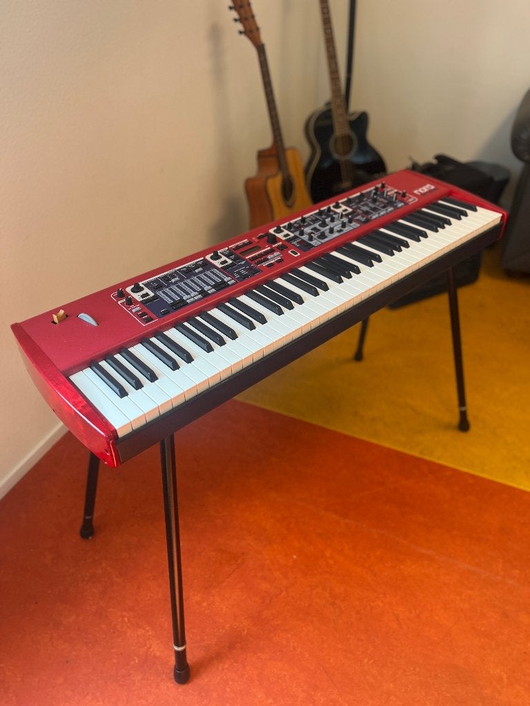 Nord Stage 76 (classic) – incl. originele softcase en poten, Zo goed als nieuw, Midi-aansluiting, 76 toetsen, Ophalen