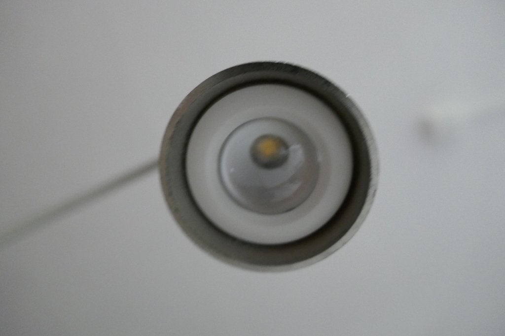 Foto 11 van Zeer flexibele LED tafellamp met tafelblad klem