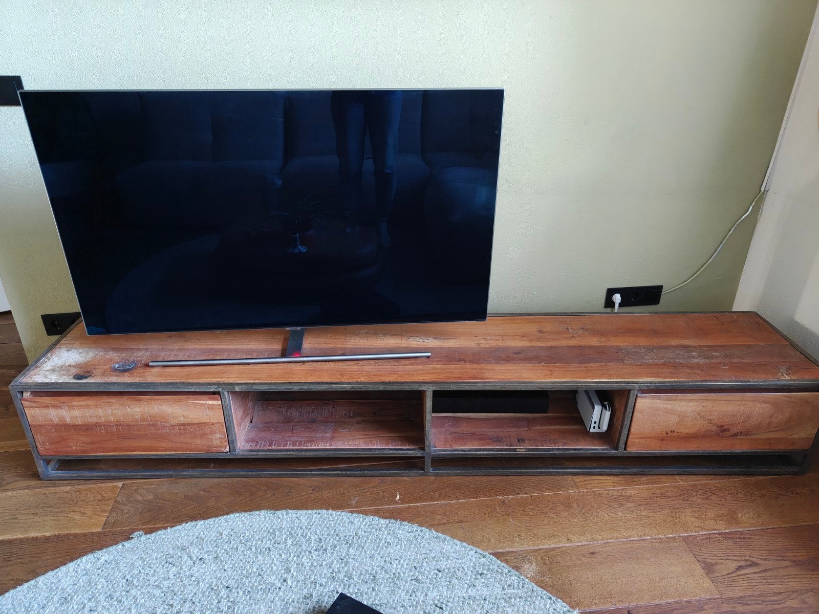 tv meubel, Ophalen, Gebruikt, 25 tot 50 cm, Minder dan 100 cm