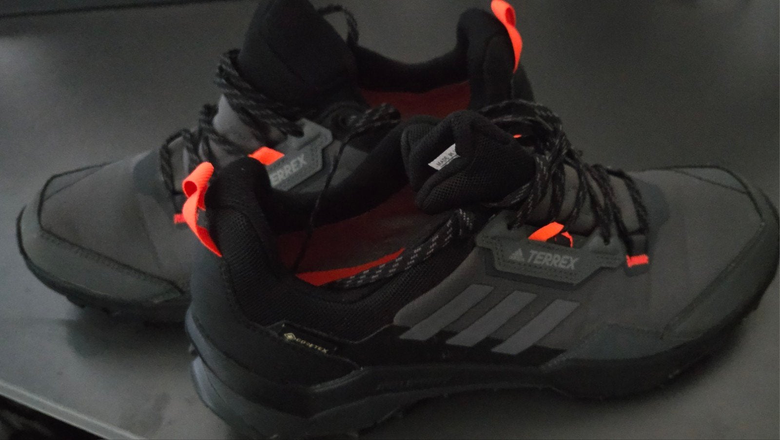 Adidas Terrex 45.1/3. Wandelschoen 
Enkele keert, Ophalen of Verzenden, Zo goed als nieuw