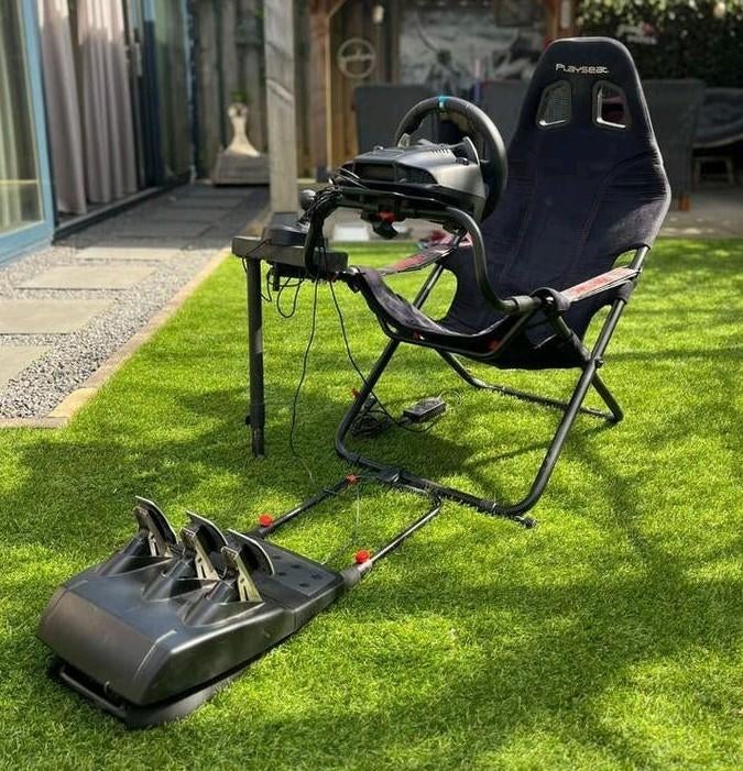 Playseat te koop ., Spelcomputers en Games, Spelcomputers | Xbox | Accessoires, Ophalen, Zo goed als nieuw, Stuurtje of Sportattribuut