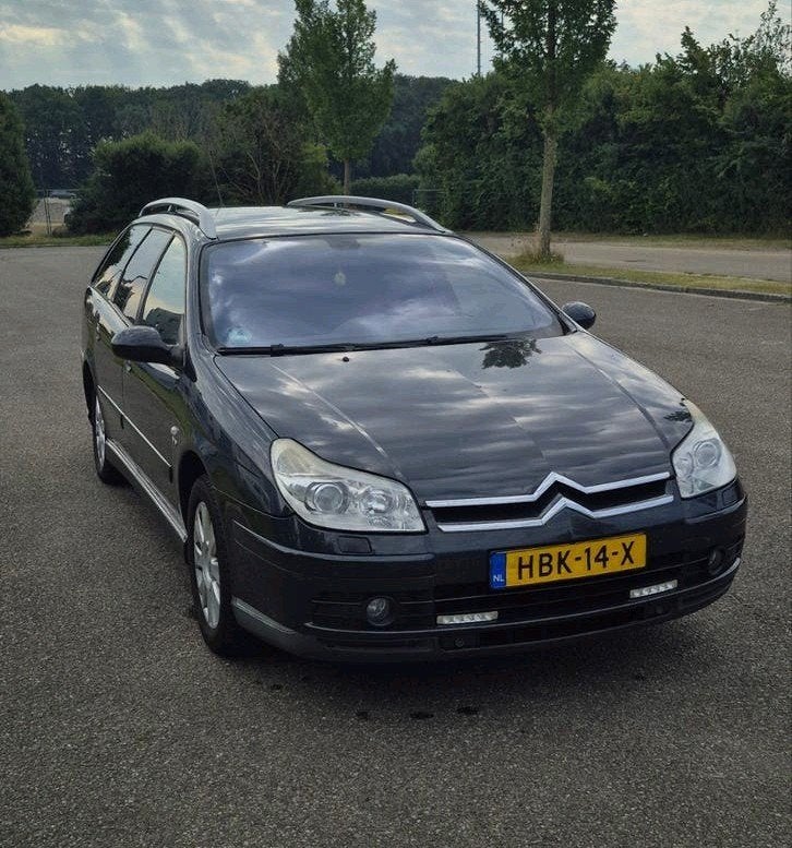 Citroën C5 3.0 v6 Exclusive aut6 lage km stand nwe LPG inst, Automatische klimaatregeling, 2946 cc, Stationwagon, Grijs