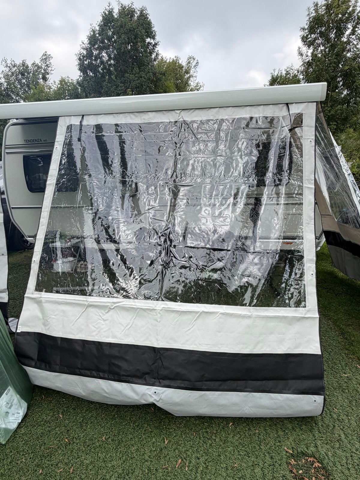 Thule Rain Blocker Front RBF G2 2.00x2.30m, Caravans en Kamperen, Ophalen of Verzenden, Zo goed als nieuw