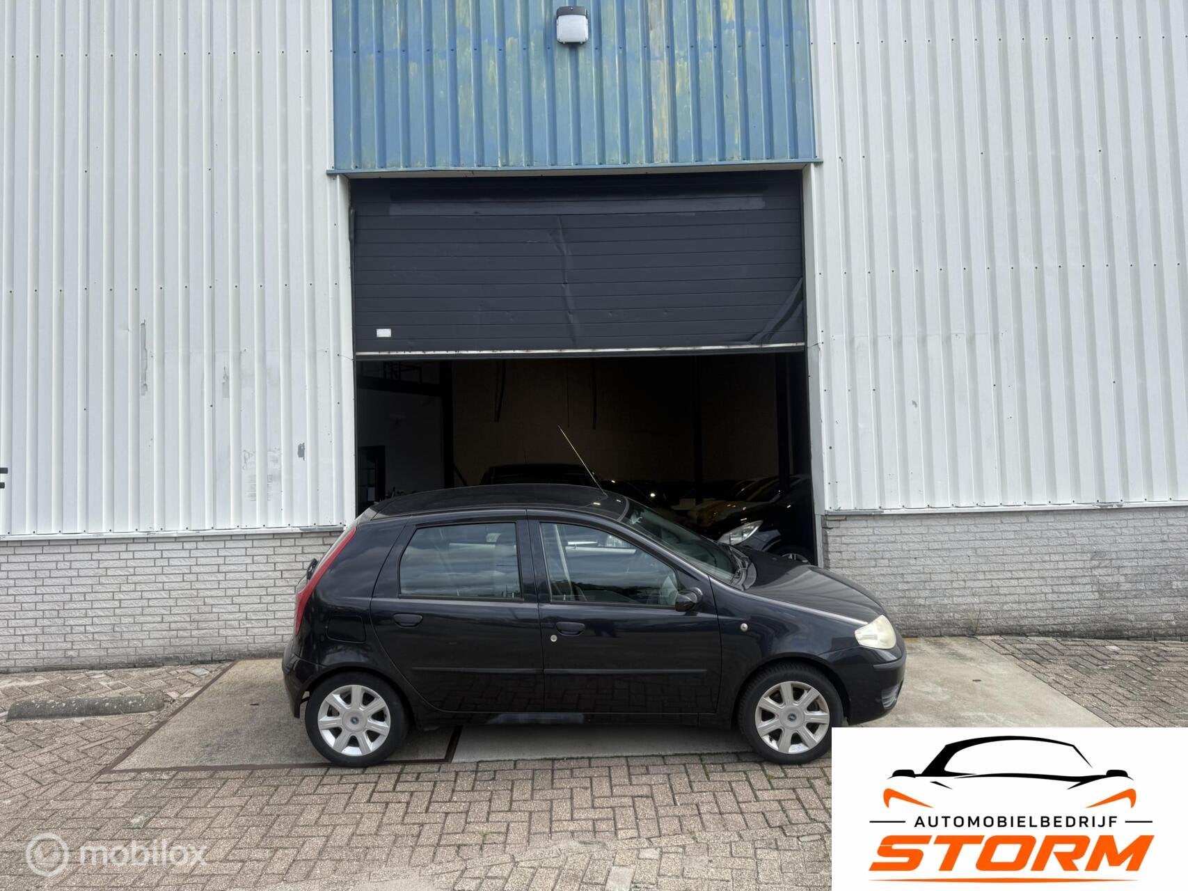 Fiat Punto 1.4- 16V Dynamic, Auto's, Voorwielaandrijving, 400 kg, Zwart, Origineel Nederlands