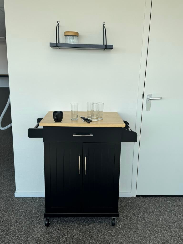 Zwarte keukentrolley met houten blad en wieltjes, Ophalen, Hout, Keukentrolley, Zo goed als nieuw