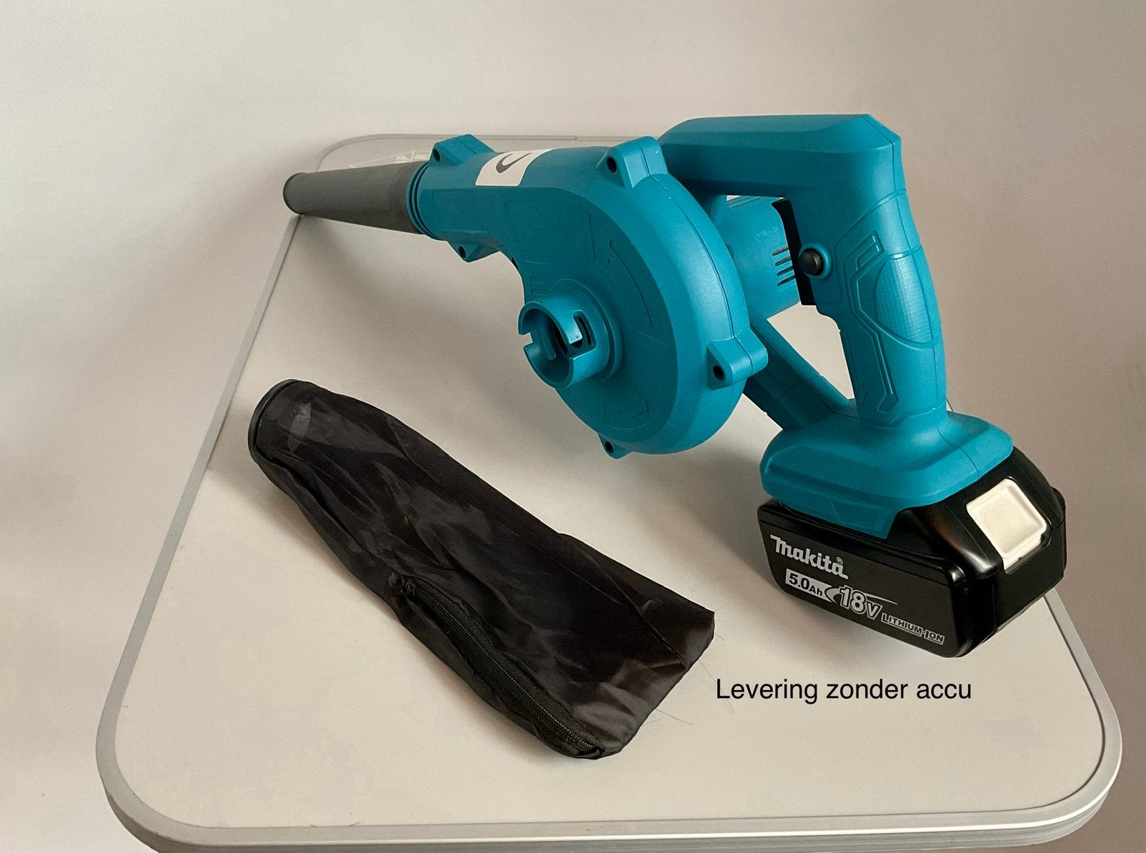 Nieuwe accu bladblazer werkend op Makita 18V LXT accu’s., Tuin en Terras, Bladblazers, Ophalen of Verzenden, Nieuw