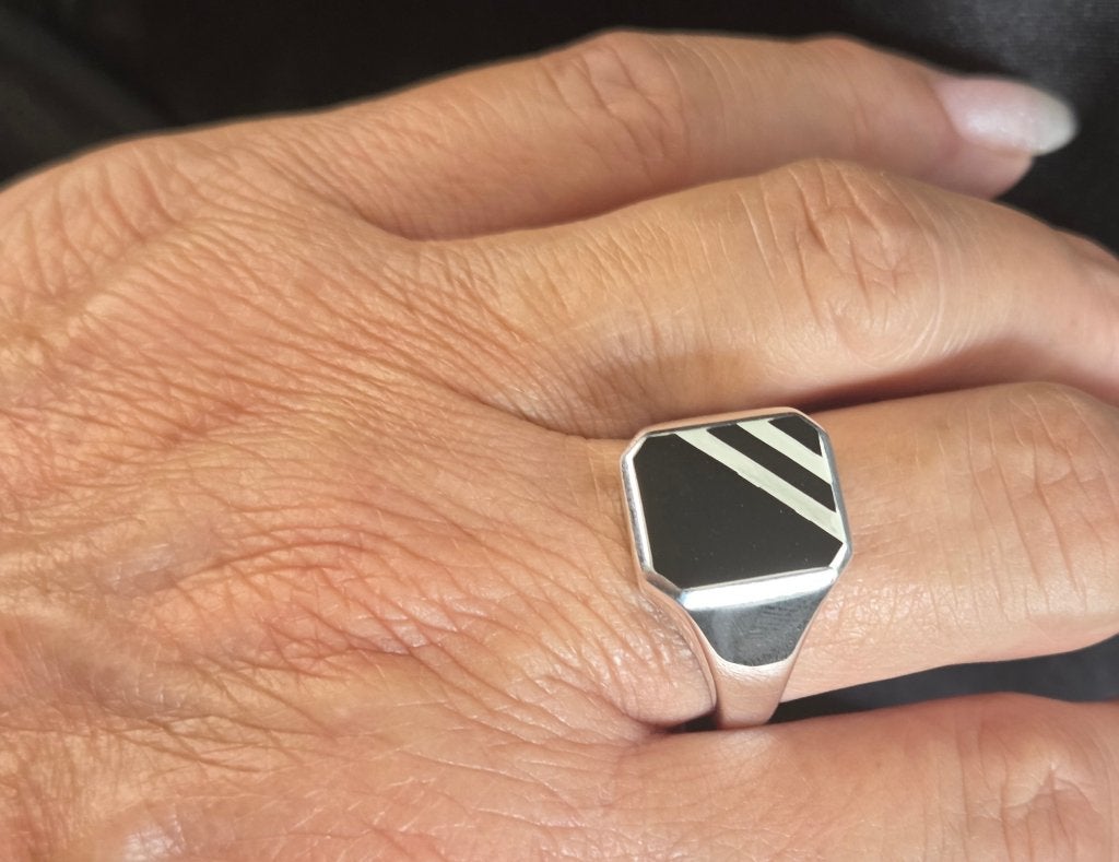 Zilveren massieve heren zegelring met onyx. 2026/548, 20 of groter, ., Heer, Nieuw