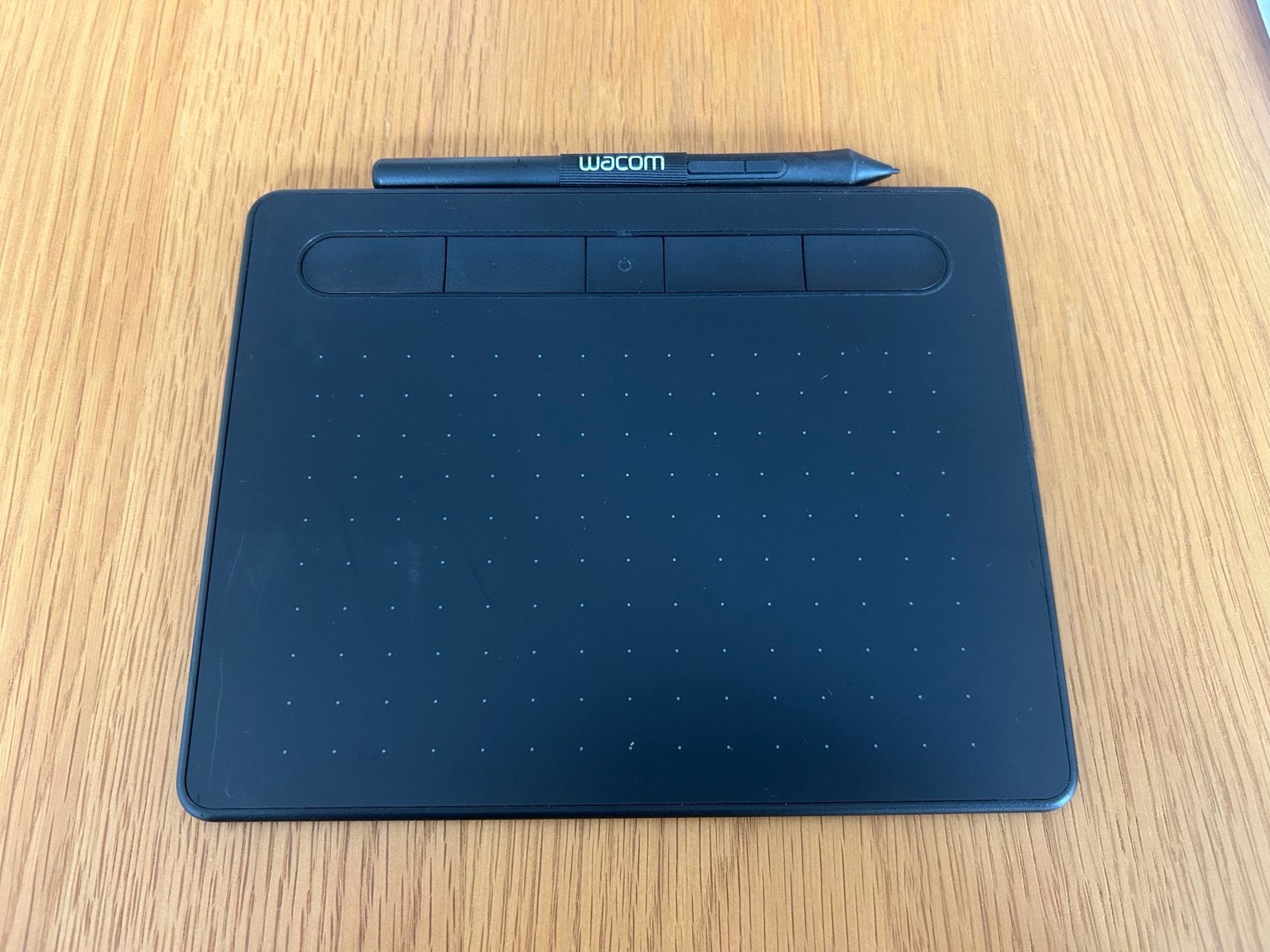 Wacom Intuos S tekentablet met pen, Computers en Software, Tekentablets, Ophalen of Verzenden, Zo goed als nieuw, Bedraad