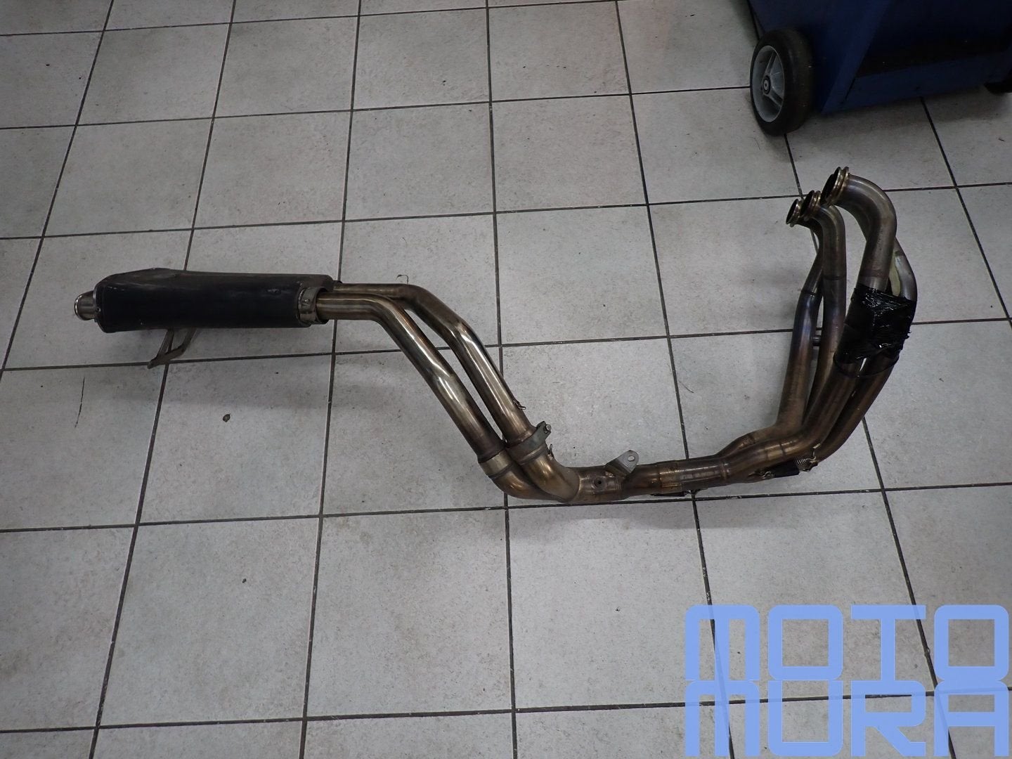Uniek underseat uitlaat MV Agusta Brutale 750 2000 - 2006 co, Motoren, Onderdelen | Overige, Gebruikt, -, -, Ophalen of Verzenden