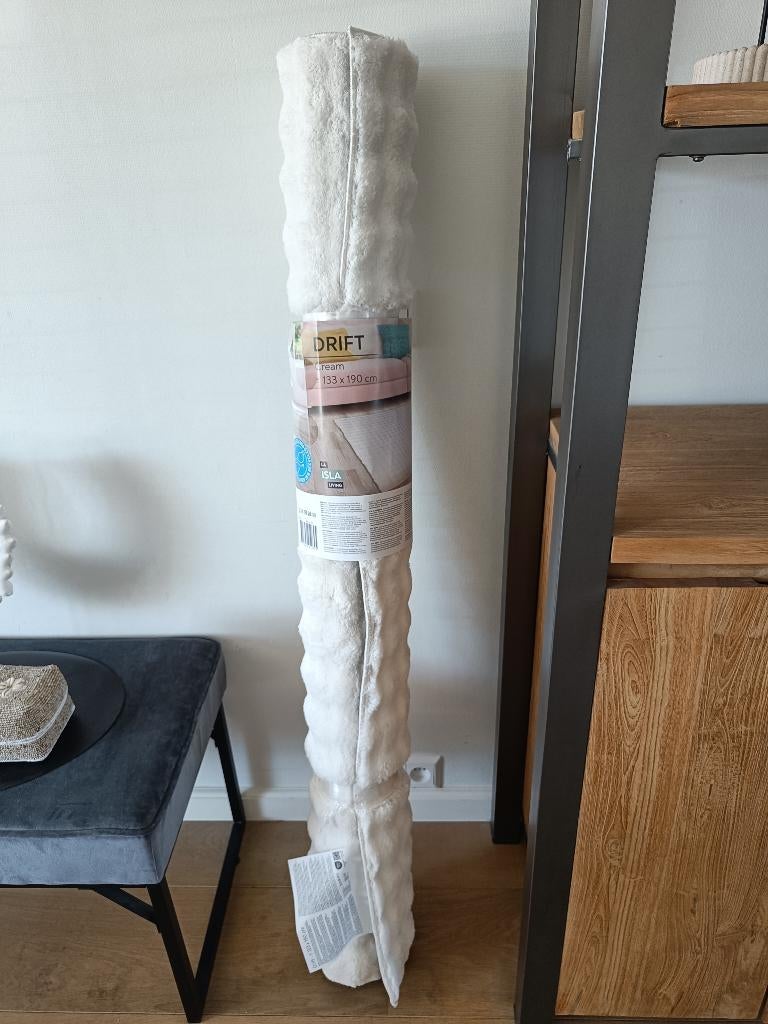 Nieuw ongebruikt trendy crème tapijt 133 x 190 cm, Ophalen, 100 tot 150 cm, Nieuw, Scandinavisch