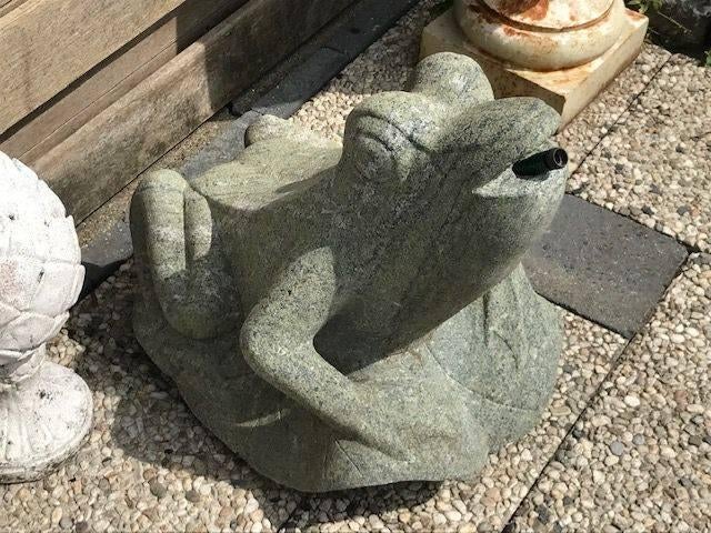 Grote tuin kikkers voor bij uw fontein waterornament kikker, Tuin en Terras, Ophalen, Zo goed als nieuw, Beton, Fontein
