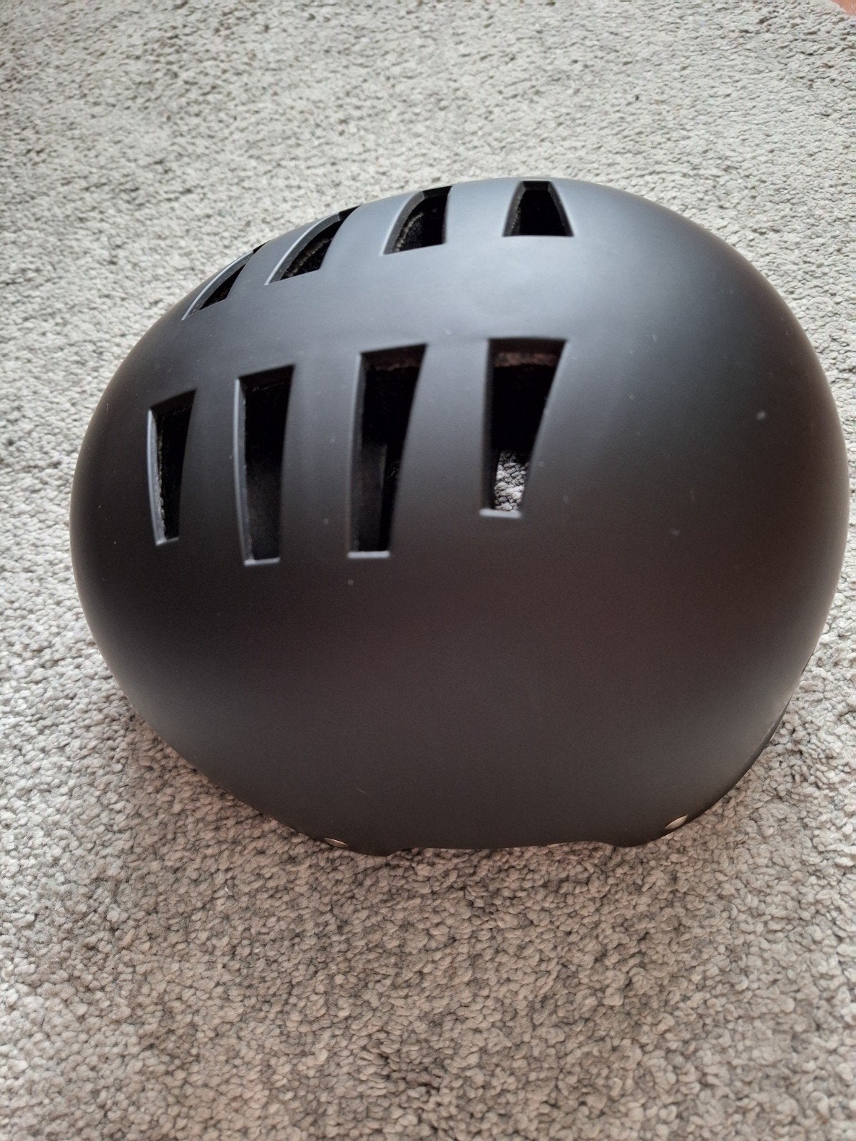Kinder fietshelm mat zwart maat M (52-56 cm), Fietsen en Brommers, Ophalen of Verzenden, Gebruikt, M, Jongen of Meisje
