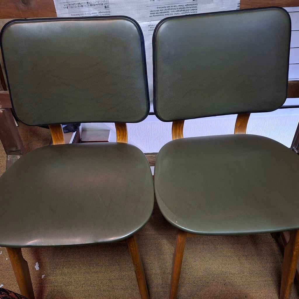 Vintage  4 stoelen met ronde uittrektafel jaren 60/70, Huis en Inrichting, Ophalen, Gebruikt, Twee
