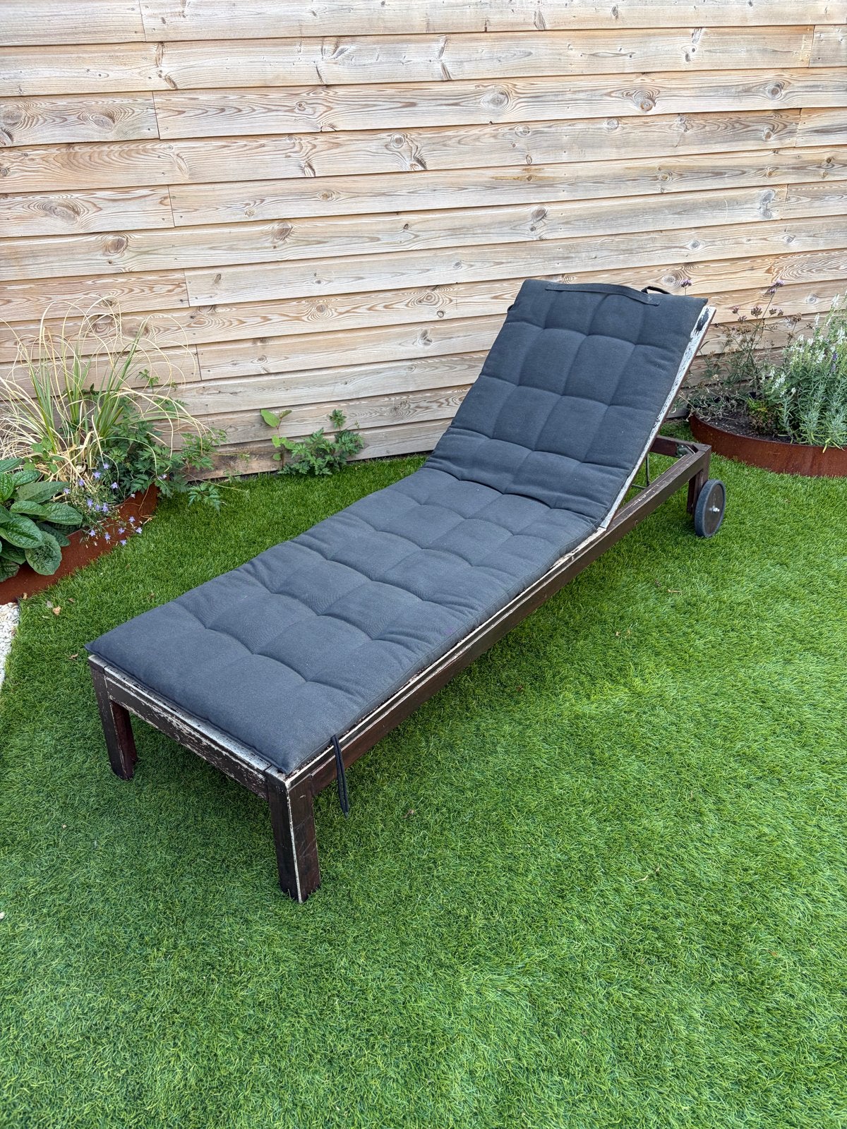 IKEA Applaro houten ligbed met kussen, Tuin en Terras, Ligbedden, Ophalen, Gebruikt, Hout, Verstelbaar