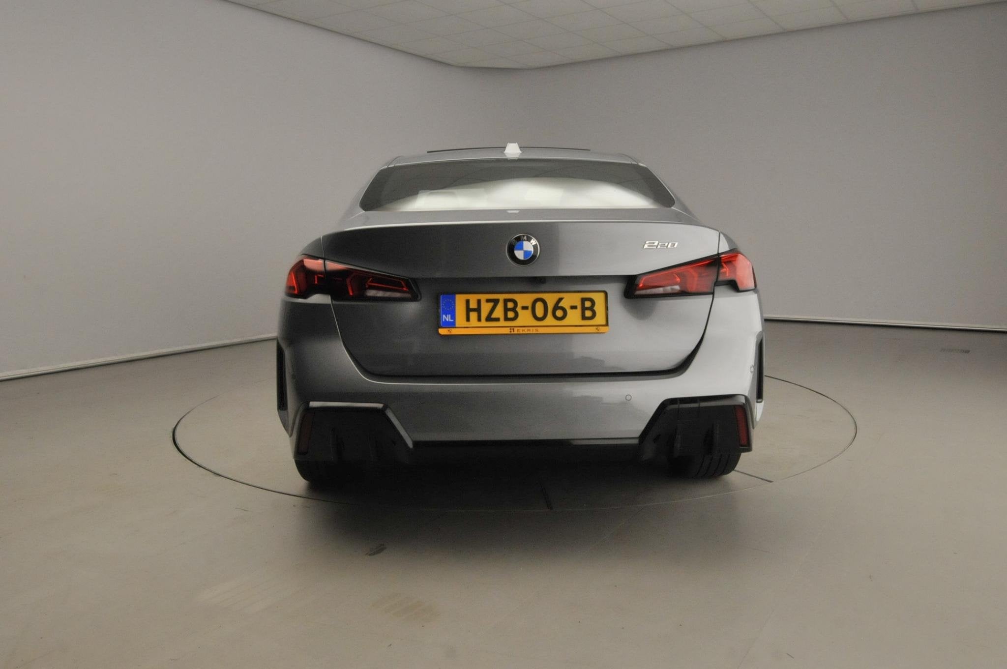BMW 2 Serie Gran Coupé 220 | M-Sportpakket | LED | Navigati, Auto's, Dealer onderhouden, Gebruikt, Met garantie (alle), Origineel Nederlands
