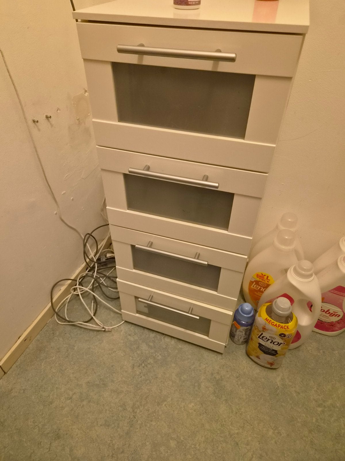 Praktische badkamerkast met lades, (Half)hoge kast, Minder dan 50 cm, Gebruikt, 100 tot 150 cm