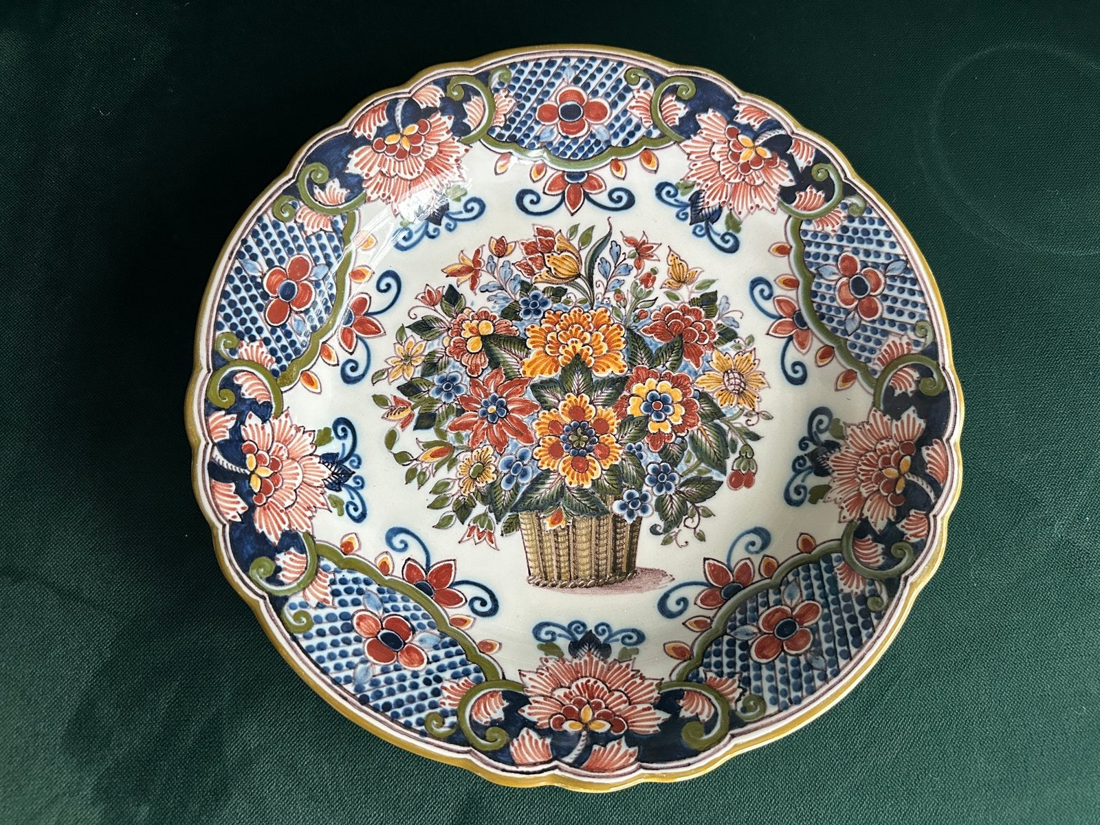 Makkum Aardewerk Wandbord met Bloemenmand Decor, Ophalen