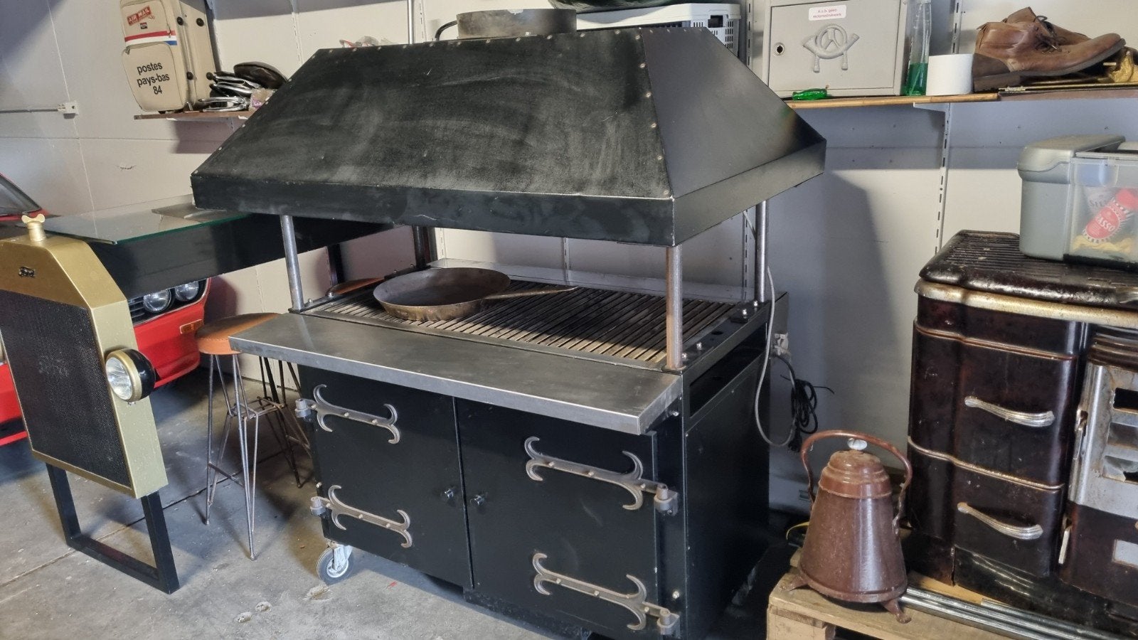 Professionele Gas Lava BBQ met Afzuiging en Verlichting, Ophalen of Verzenden, Gebruikt, Onbekend