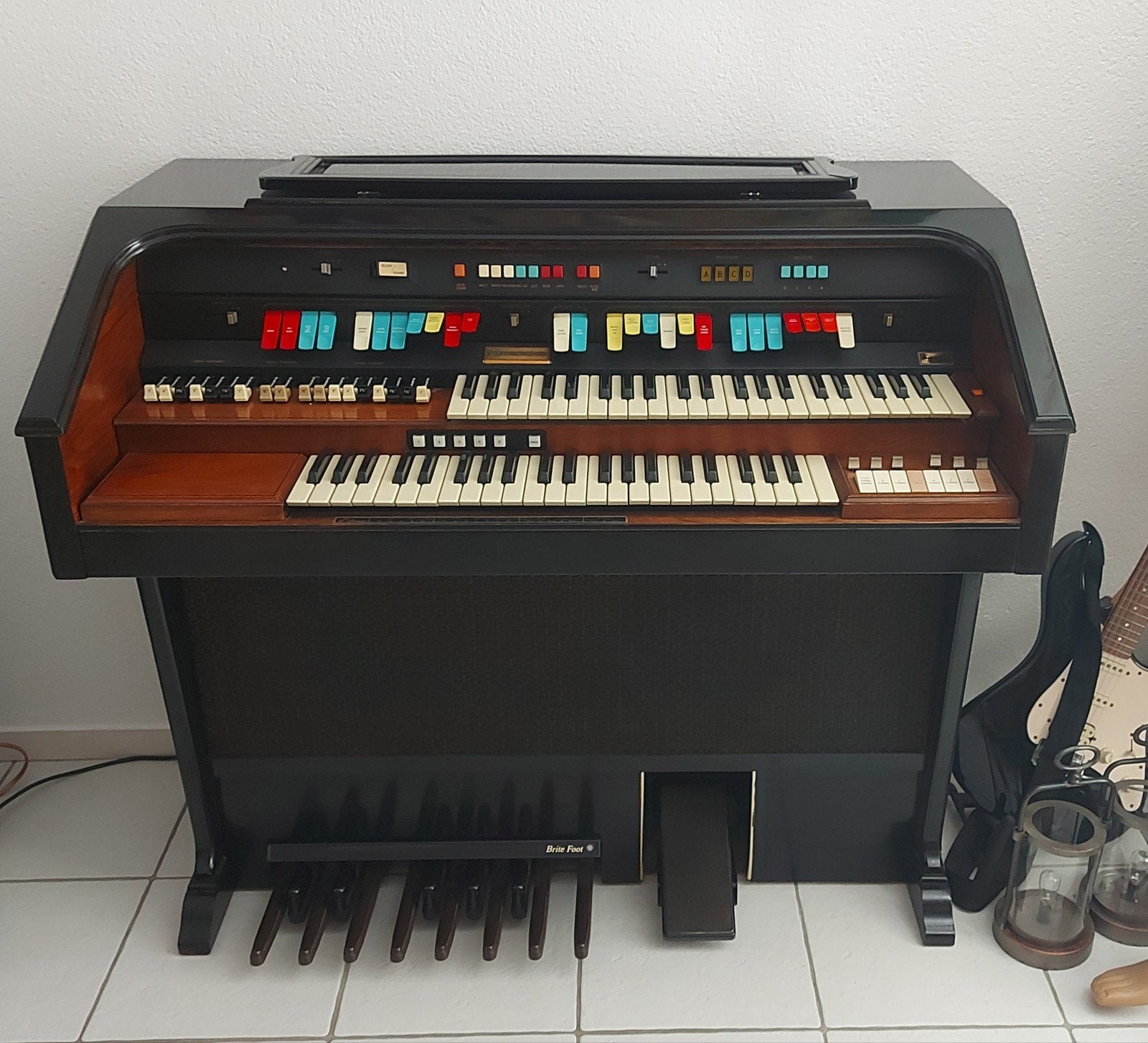 Defecte Hammond Aurora Custom 227 met ingebouwde Leslie, Ophalen, Gebruikt, 2 klavieren, Hammondorgel