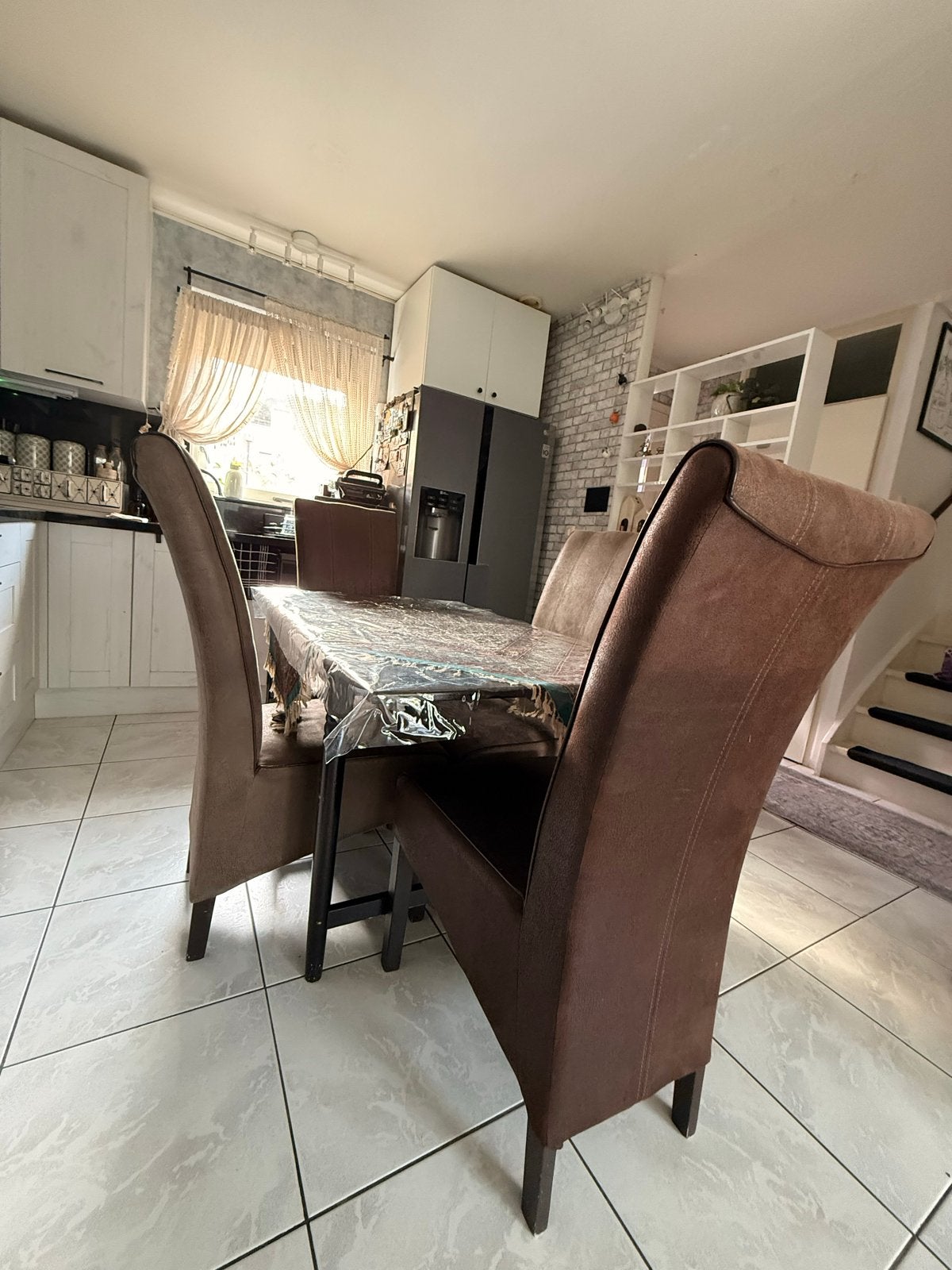 Set van 4 bruine eetkamerstoelen van leen bakker, Huis en Inrichting, Stoelen, Bruin, Ophalen of Verzenden, Zo goed als nieuw