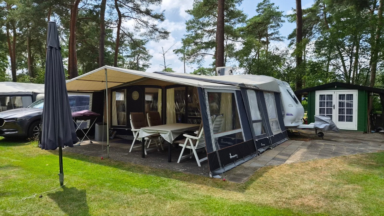 Hobby 560 UFE bj 2007 met jaarpl./privé sanitair/kleine wolf