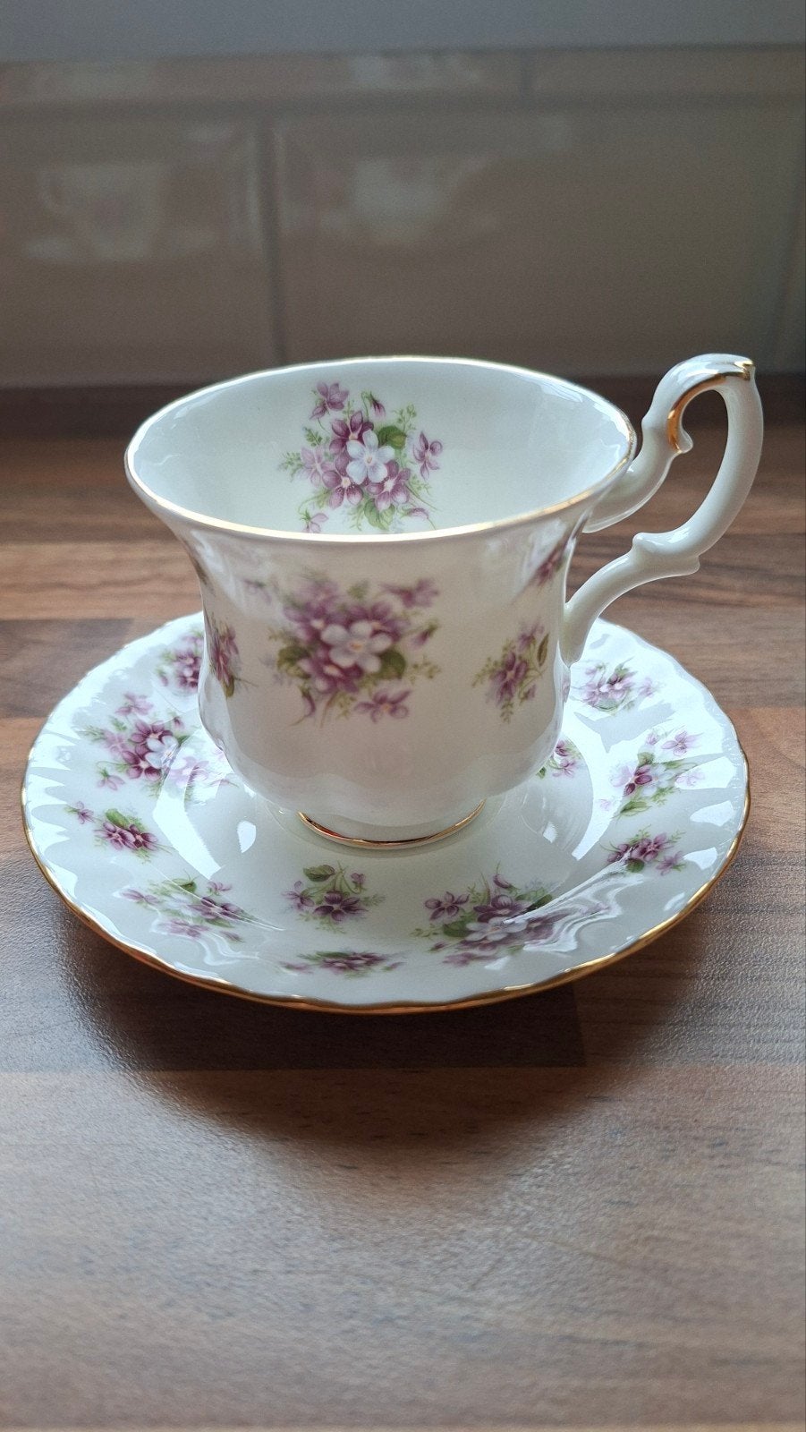 Royal Albert Sweet Violets Kop en Schotel, Antiek en Kunst, Ophalen of Verzenden